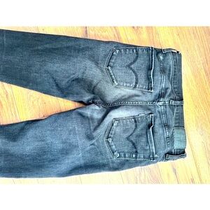 Levi’s 720 high-rise super skinny size 26 black in colour excellent condition